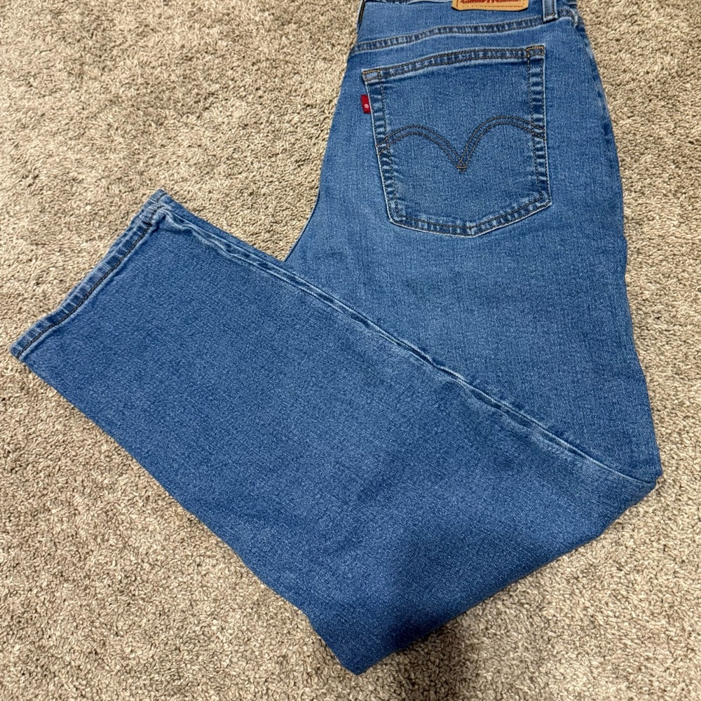 Levi's Women’s Wedgie Straight Jeans